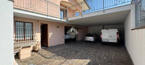 3 bedrooms Villa in Madone, Italy No. 210551 33