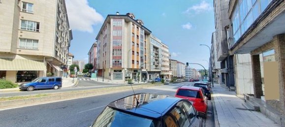 900m² Building in O Milladoiro, Spain No. 49540 24