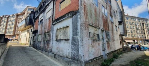 900m² Building in O Milladoiro, Spain No. 49540 6