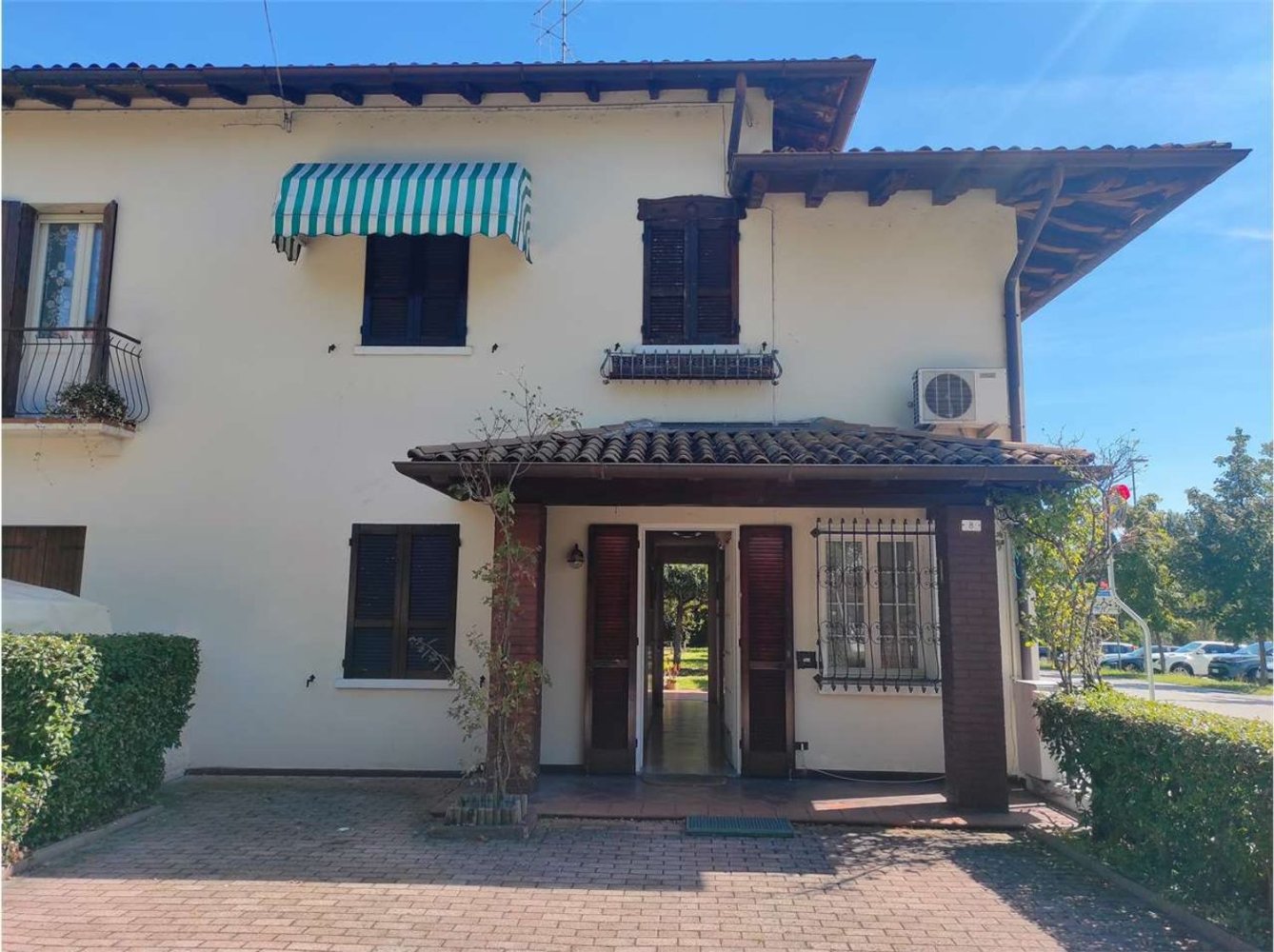 6 غرف نوم منزل في Pordenone, Italy رقم 381262