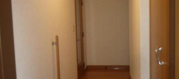 5 bedrooms House in Tottori, Japan No. 2654 2