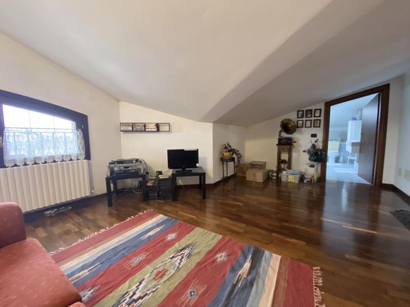 3-Zimmer Haus in San Prospero, Italy, Nr. 233646