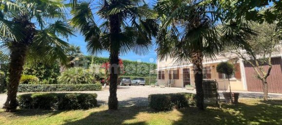 Villa de 3 dormitorios en Trebaseleghe, Italy No. 221004 6