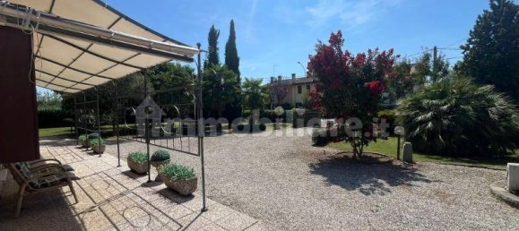 Villa de 3 dormitorios en Trebaseleghe, Italy No. 221004 5