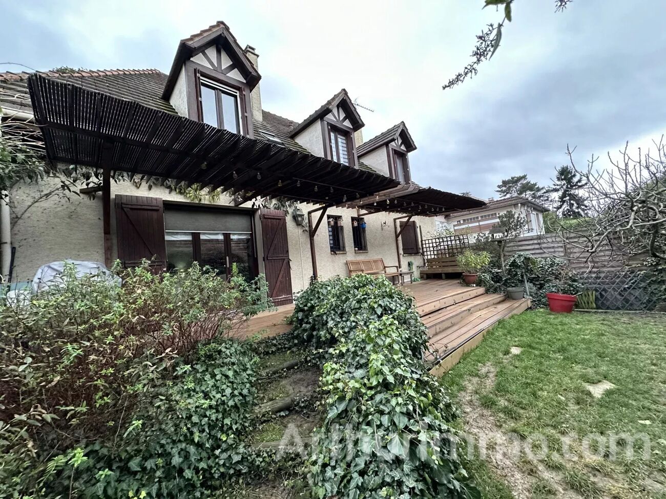 5 Schlafzimmer Haus in Livry-Gargan, France, Nr. 186820