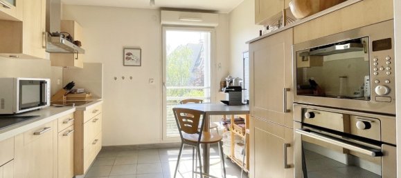 Квартира с 3 спальнями в Ивелин, Франция № 175533 10