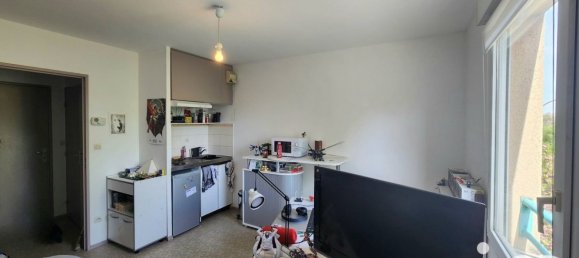 Studio in Metz, France No. 67852 2