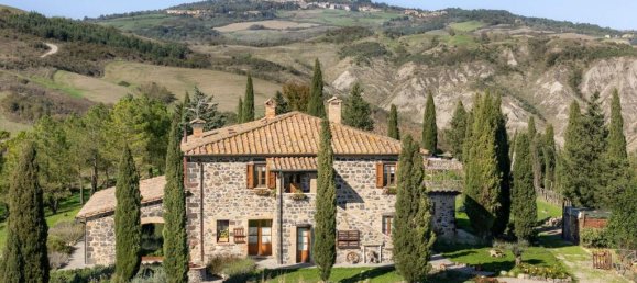 3 Schlafzimmer Haus in Radicofani, Italy, Nr. 54050 32