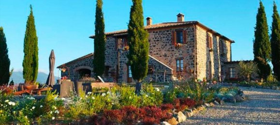 3 Schlafzimmer Haus in Radicofani, Italy, Nr. 54050 2