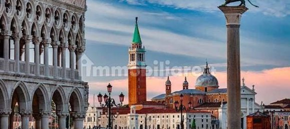 5 rooms Commercial property in Venice, Italy No. 61815 16