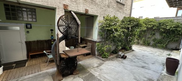 363m² Building in Mulhouse, France No. 66345 2