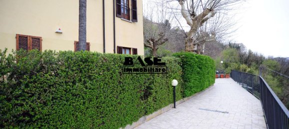 Квартира с 3 комнатами в Комо, Италия № 126592 4