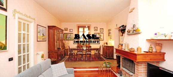 Квартира с 3 комнатами в Комо, Италия № 126592 13