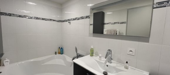 3 bedrooms House in Romorantin-Lanthenay, France No. 65252 9