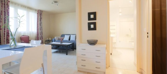 Studio à Courbevoie, France No. 168727 10