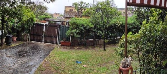 Дом с 9 комнатами в Фьюмичино, Италия № 95829 3