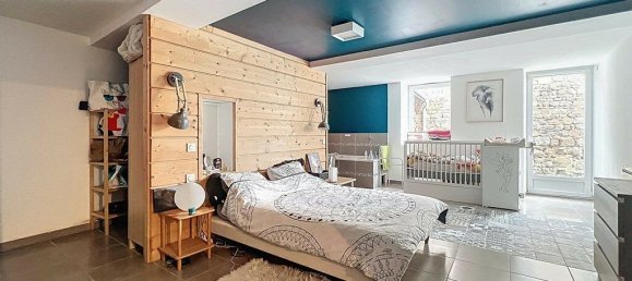 2 bedrooms House in Villecheneve, France No. 197984 5