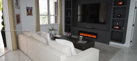 3 dormitorios propiedad comercial en venta en Miami, Miami-Dade, Florida, USA № 615802 30