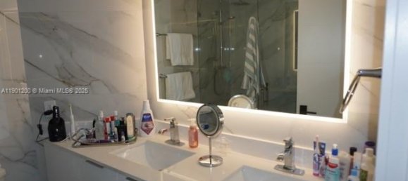 3 dormitorios propiedad comercial en venta en Miami, Miami-Dade, Florida, USA № 615802 12