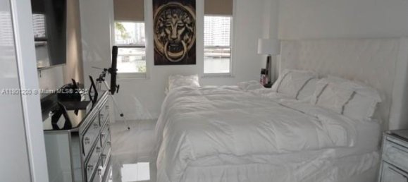 3 dormitorios propiedad comercial en venta en Miami, Miami-Dade, Florida, USA № 615802 7