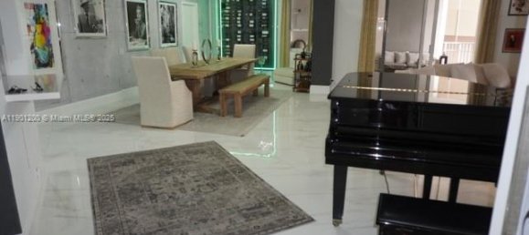 3 dormitorios propiedad comercial en venta en Miami, Miami-Dade, Florida, USA № 615802 16