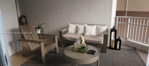 3 dormitorios propiedad comercial en venta en Miami, Miami-Dade, Florida, USA № 615802 19