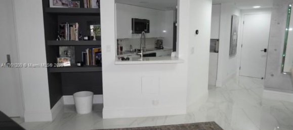 3 dormitorios propiedad comercial en venta en Miami, Miami-Dade, Florida, USA № 615802 28