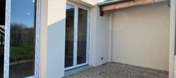 3 bedrooms House in Clairoix, France No. 305598 4