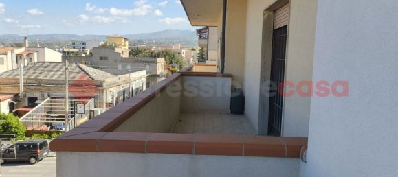 4-salle Appartement à Reggio Calabria, Italy No. 202319 6