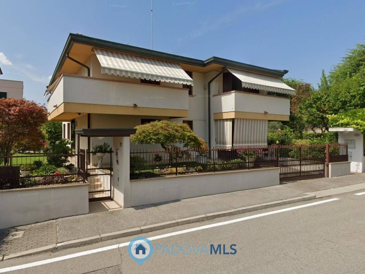 3 bedrooms House in Padua, Italy No. 375949