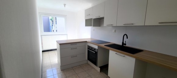 Apartamento de 3 dormitorios en Brest, France No. 200524 3