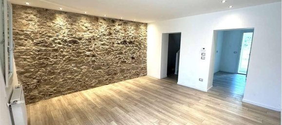 7 rooms House in Udine, Italy No. 29103 8