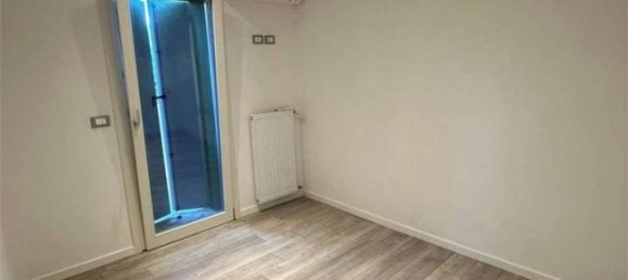 7 rooms House in Udine, Italy No. 29103 25