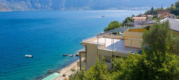 26 bedrooms Townhouse in Kotor, Montenegro No. 197 5