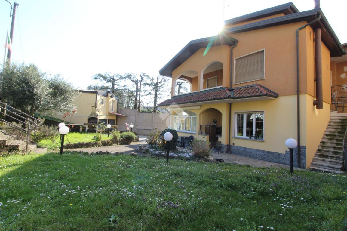 Квартира с 4 комнатами в Ведуджо кон Кольцано, Италия № 36120