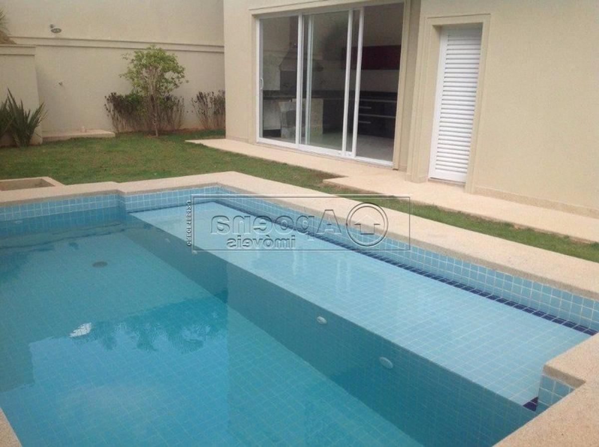 Casa de 4 dormitorios en Sao Paulo, Brazil No. 497780