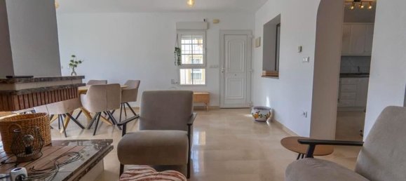2 bedrooms Townhouse in Alicante, Spain No. 160132 3