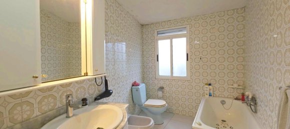 4 bedrooms House in Coristanco, Spain No. 33697 5