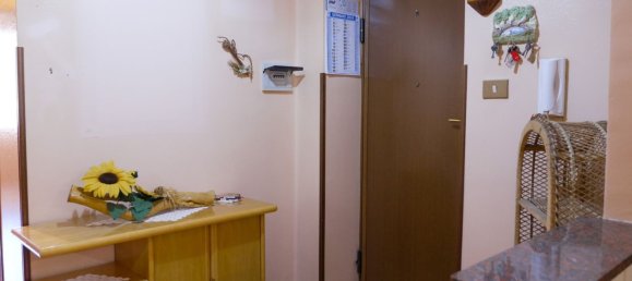 3 rooms Apartment in Mentana, Italy No. 27568 23