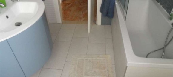 6 rooms Villa in Sassuolo, Italy No. 96020 10