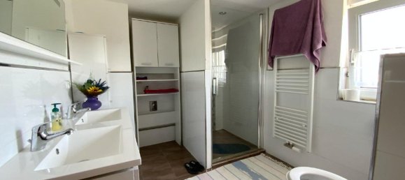 Дом с 8 комнатами в Неккар-Оденвальд, Германия № 60673 10