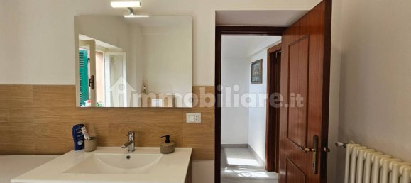 2 bedrooms House in Varese Ligure, Italy No. 261807 3