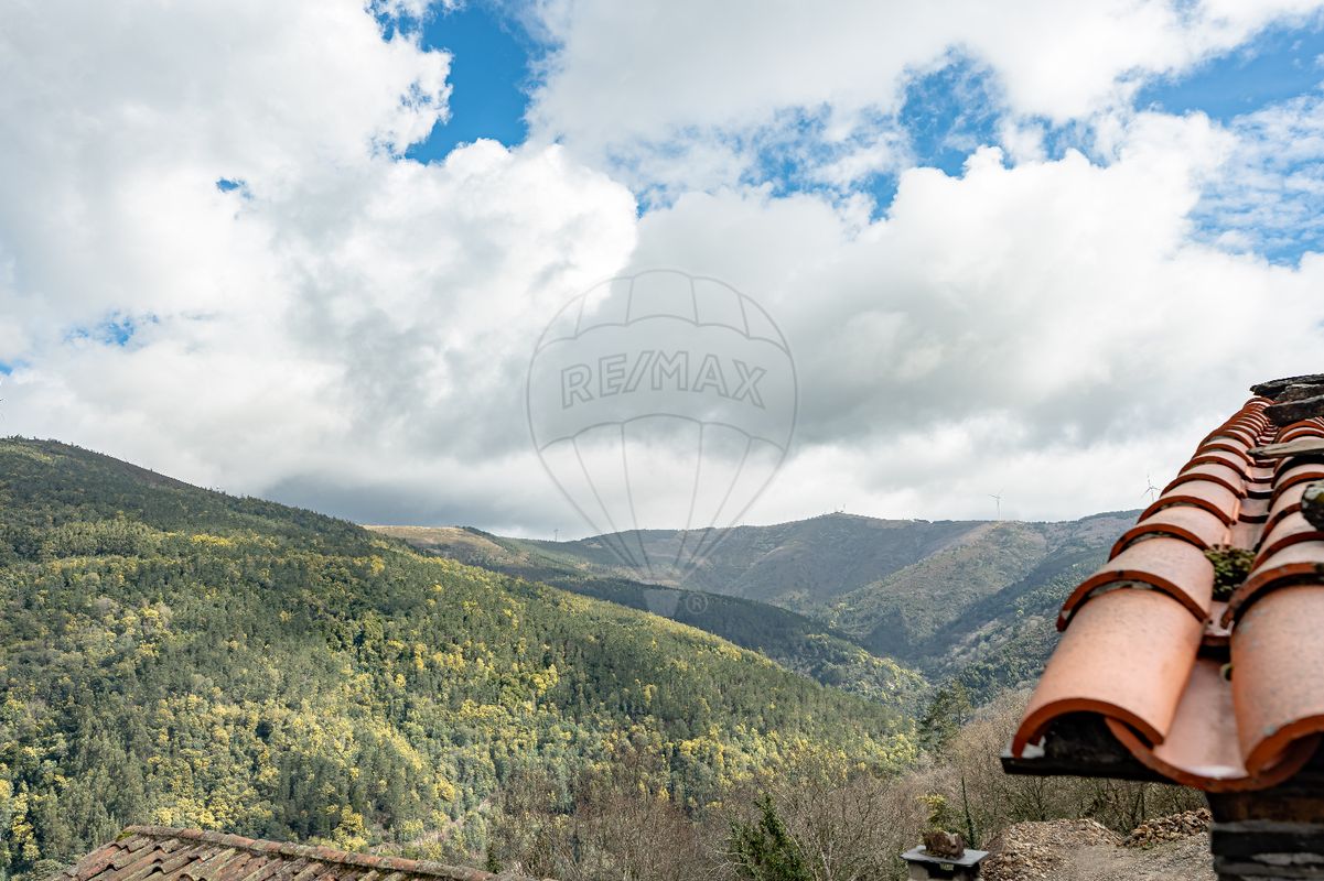 2 bedrooms House in Lousa, Portugal No. 155761