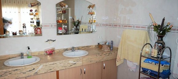 6 bedrooms Villa in La Nucia, Spain No. 4506 14