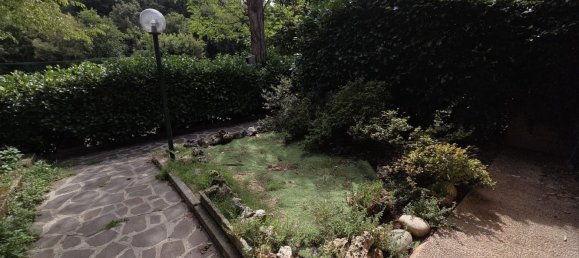 4 rooms Villa in Correzzana, Italy No. 275380 12