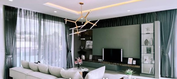 6 bedrooms Villa in Pattaya, Thailand No. 13090 4