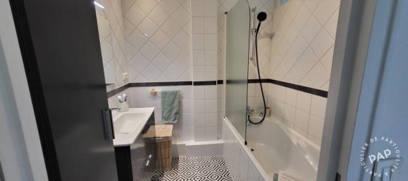 2 bedrooms Apartment in Nantes, France No. 330463 3