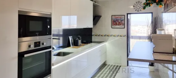 Apartamento de 3 dormitorios en Portimao, Portugal No. 85674 19