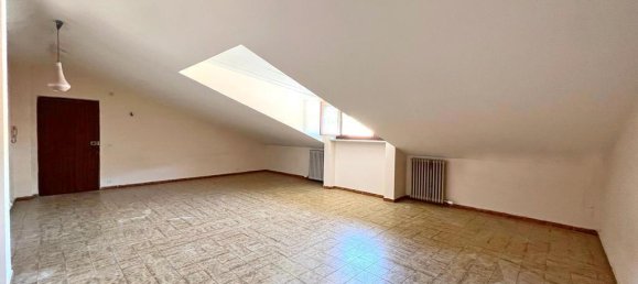 3 rooms Penthouse in Santa Vittoria d'Alba, Italy No. 178585 6