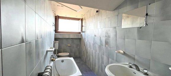 3 rooms Penthouse in Santa Vittoria d'Alba, Italy No. 178585 14